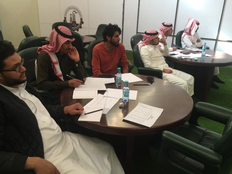 أنطلاق دورة الكفايات للمعلمين والمعلمات بالغرفة التجارية الصناعية بطريف أنطلاق دورة الكفايات للمعلمين والمعلمات بالغرفة التجارية الصناعية بطريف