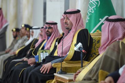 أمير منطقة الحدود الشمالية يكرم اللجان العاملة في حفل استقبال زيارة خادم الحرمين الشريفين للمنطقة