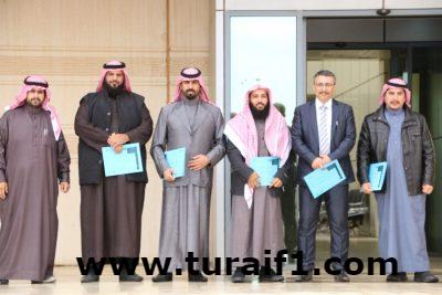 عميد كلية العلوم والآداب بطريف يستقبل وفدا من مكتب التربية يمثل المدارس الثانوية بطريف