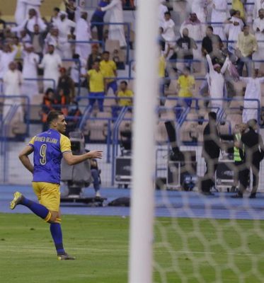 النصر يتوج ببطولة الدوري بعد فوزه على الباطن