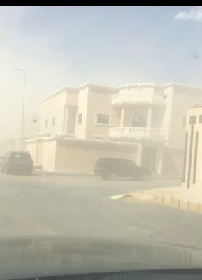 أهالي حي الورود بطريف يتذمرون من غبار إحدى الشركات العاملة في الحي