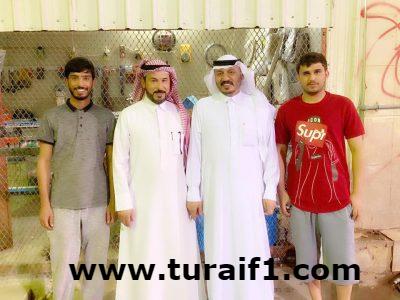 رجل الأعمال ياسر المدوح يعد الشباب الجامعيين أصحاب مشروع المغسلة بمركز متكامل للسيارات