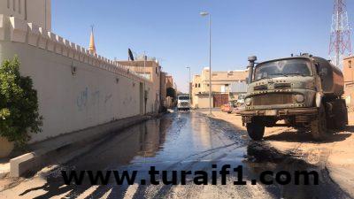 بلدية طريف تقوم بسفلتة حي الخالدية