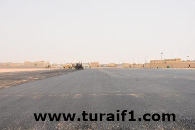 بلدية طريف تواصل سفلتة الحي الإداري