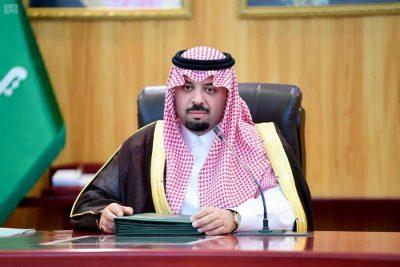 سمو الأمير فيصل بن خالد بن سلطان يستقبل الوكلاء والمحافظين وكبار الموظفين بإمارة المنطقة