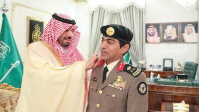 أمير الشمالية يقلد مدير شرطة المنطقة رتبته الجديدة