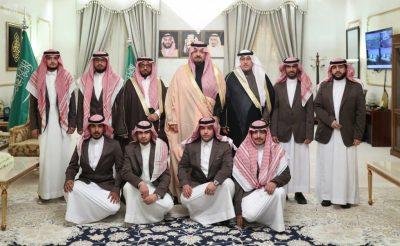 سمو أمير منطقة الحدود الشمالية يستقبل رئيس وأعضاء لجنة التنمية الاجتماعية الأهلية بمحافظة طريف