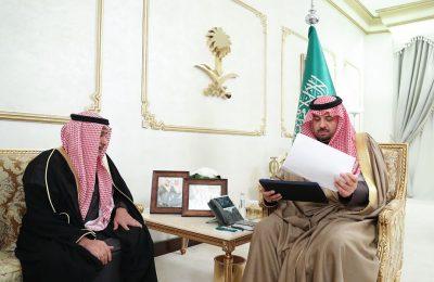 سمو أمير منطقة الحدود الشمالية يستقبل مدير فرع وزارة الخدمة المدنية بالمنطقة