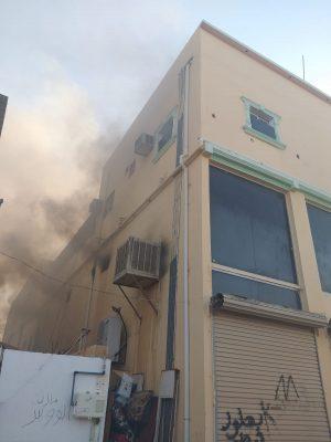 بالصور والفيديو.. فرق الدفاع المدني بطريف تباشر حريق بشارع العشرين