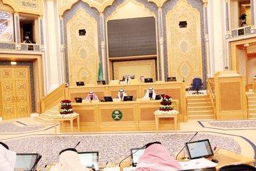 “الشوري” يطالب بدراسة الإبقاء على المقابل المالي للعمالة ومرافقيهم عند ‏مستويات 2019