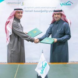 سمو الأمير فيصل بن خالد بن سلطان يستقبل المواطنين بمحافظة رفحاء