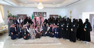 سمو الأمير فيصل بن خالد بن سلطان يستقبل رؤساء وأعضاء الفرق التطوعية ويدشن جمعية “نماء تطوع” برفحاء
