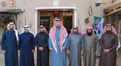 سمو الأمير فيصل بن خالد بن سلطان يزور متحف المواطن صياح الشمري برفحاء