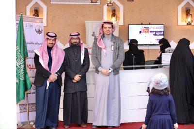 فرع الغرفة التجارية الصناعية بطريف يشارك بجناح في مهرجان الصقور بمنطقة الحدود الشمالية بنسخته السادسة