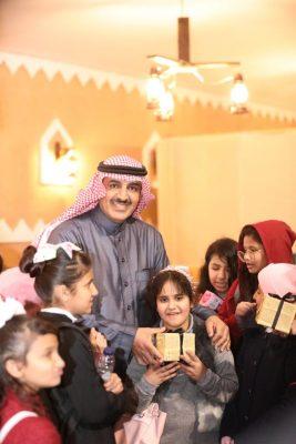 بالصور.. معهد المسار للتدريب يشارك بجناح في مهرجان الصقور بنسخته السادسة بطريف