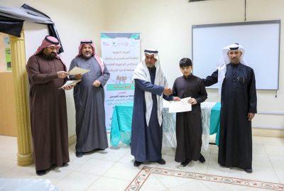 اختتام دورة الروبوتات في نادي الحي الترفيهي التعليمي بمدرسة الملك خالد بعرعر