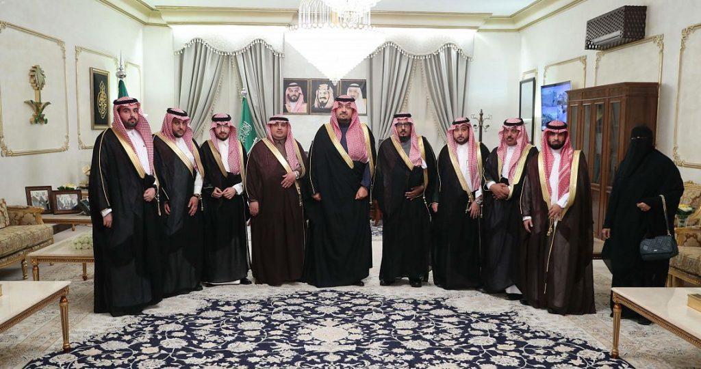 سمو الأمير فيصل بن خالد بن سلطان يستقبل رئيس وأعضاء مجلس إدارة الغرفة سمو الأمير فيصل بن خالد بن سلطان يستقبل رئيس وأعضاء مجلس إدارة الغرفة