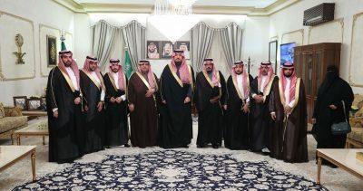 سمو الأمير فيصل بن خالد بن سلطان يستقبل رئيس وأعضاء مجلس إدارة الغرفة التجارية الصناعية بعرعر