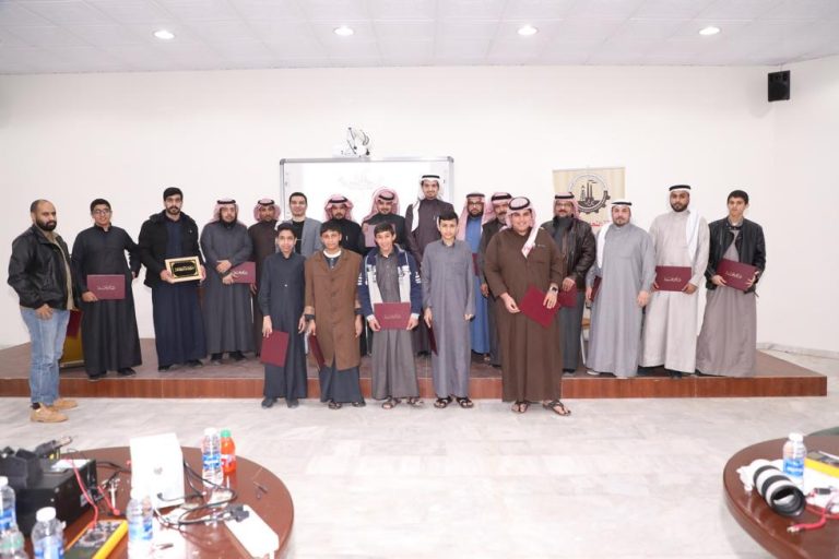 بالصور.. الغرفة التجارية الصناعية بطريف تختتم دورة صيانة وبرمجة الجوال بالصور.. الغرفة التجارية الصناعية بطريف تختتم دورة صيانة وبرمجة الجوال