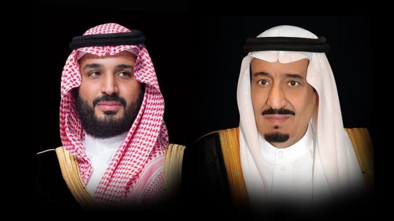 رئيس الغرفة التجارية الصناعية بالشمالية وأعضاء مجلس الإدارة والأمانة رئيس الغرفة التجارية الصناعية بالشمالية وأعضاء مجلس الإدارة والأمانة