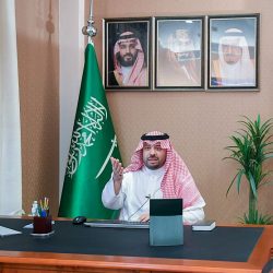 سمو أمير الحدود الشمالية يلتقي أعضاء اللجان المشاركة بمبادرة “عينين براس”