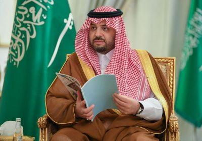 سمو أمير الحدود الشمالية يستقبل أمين المنطقة ويتسلم تقريرا عن أعمال الأمانة