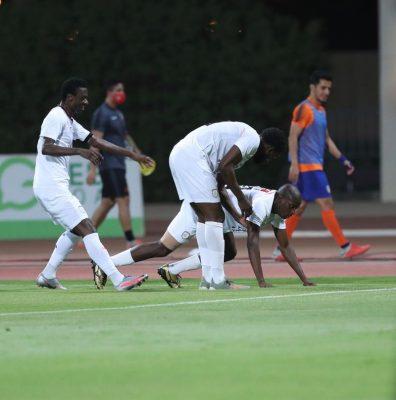 التعادل الإيجابي سيد الموقف في مواجهة الشباب والفيحاء