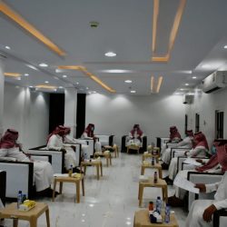 سمو أمير الحدود الشمالية يستقبل مدير الإفتاء بالمنطقة