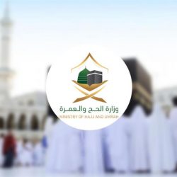 بالصور .. “السلامة” يعايد منسوبي هيئة الهلال الأحمر بالحدود الشمالية