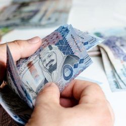 وزارة الاتصالات تستعرض استراتيجيتها لتطوير قطاع الخدمات البريدية اللوجستية