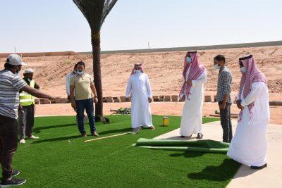 بالصور .. “الضبعان” يجري جولة تفقدية لمتابعة مشاريع  بلدية طريف