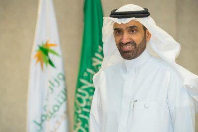 “وزير الموارد البشرية” يوافق على إنشاء جمعية الإعلام السياحي.. وهذه أهدافها