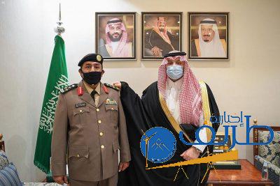 سمو أمير الحدود الشمالية يقلد مدير العيادات الشاملة لقوى الأمن رتبته الجديدة