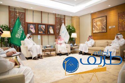 سفير دولة الإمارات يشيد بتجربة المملكة في التعليم عن بُعد خلال لقائه وزير التعليم