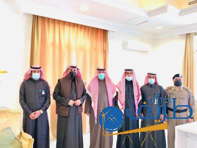بالصور .. بتوجيه من أمير المنطقة محافظ طريف يستقبل رؤساء اللجان الميدانية بمحافظات المنطقة