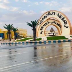 بعد تلقيه جرعة منه.. هذا ما قاله بروفيسور سعودي عن لقاح “كورونا”