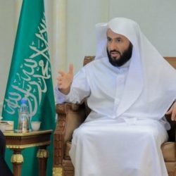 فيصل بن خالد بن سلطان يستقبل وزير الصحة