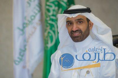وزير الموارد البشرية يتفقّد مقر اللجنة الوطنية للجان العمالية