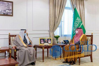 فيصل بن خالد بن سلطان يستقبل وزير الصحة