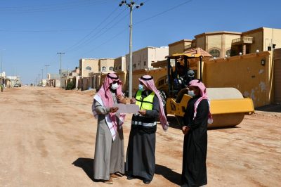 بالصور .. بلدي طريف ينفذ جولة ميدانية في حي الشفا والورود