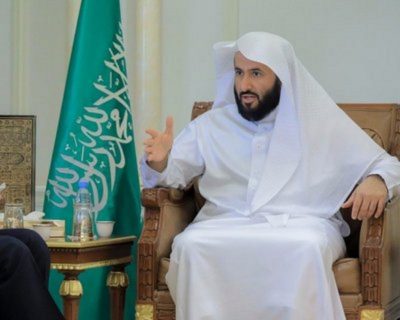 وزير العدل يوجّه بإلغاء شرط إصدار الوكالة الأولى من كتابات العدل وإتاحتها عبر “ناجز”