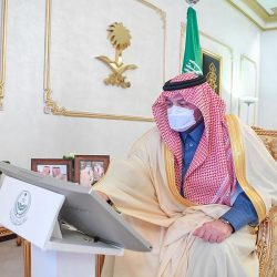 سمو أمير الحدود الشمالية يدشن المبادرة المجتمعية لتوزيع وجبات الإفطار والسحور
