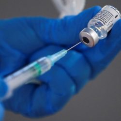 “الصحة”: الإصابة بالفيروس بعد اللقاح ممكنة.. لكن نسبتها أقل بكثير