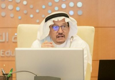 وزير التعليم يعتمد الدليل التنظيمي لمدارس التعليم العام وفقاً لأفضل الممارسات لتحقيق فعالية وكفاءة الأداء