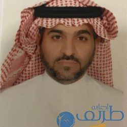 أمير الحدود الشمالية يستقبل وكيلي الإمارة المكلَّف والسابق