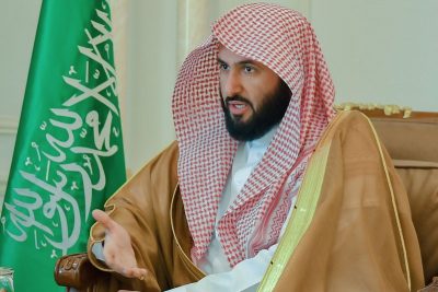 تمكين المحامين من دخول عموم المحاكم وإتاحة دخول المستفيدين لمحاكم التنفيذ دون موعد