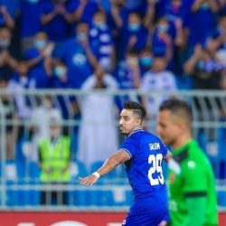 الأهلي يمزق شباك الاتفاق برباعية.. ويحقق أول الانتصارات