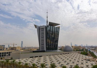 “الاتصالات” تجدد التأكيد على موعد نهاية الفترة الانتقالية لنقل أسماء النطاقات السعودية