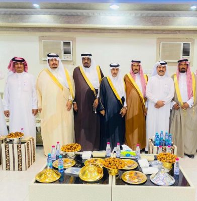 فهاد ونيس وإخوانه يستضيفون شيوخ وأعيان عشيرة الحازم