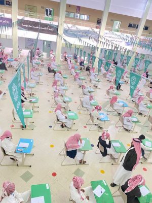 في اليوم الأول.. 6 ملايين طالب يؤدون الاختبارات التحريرية بمتابعة إدارات التعليم